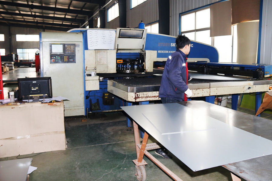Cangzhou Zonpe Metal Products Co., Ltd. üretici üretim hattı